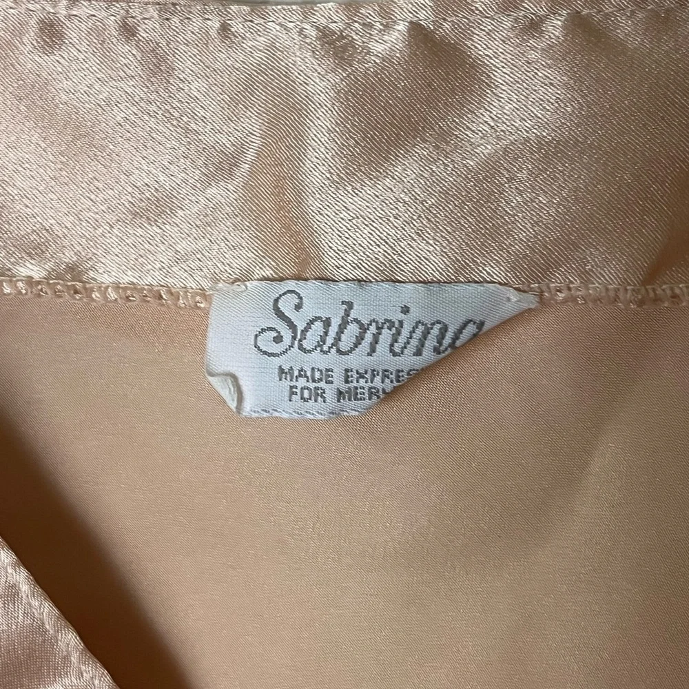 Sabrina | Vintage silky satin spaghetti strap tank top size large - Picture 2 of 10